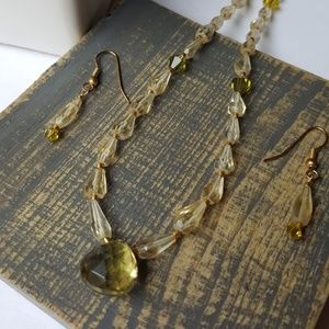 Glass bead necklace and earring set